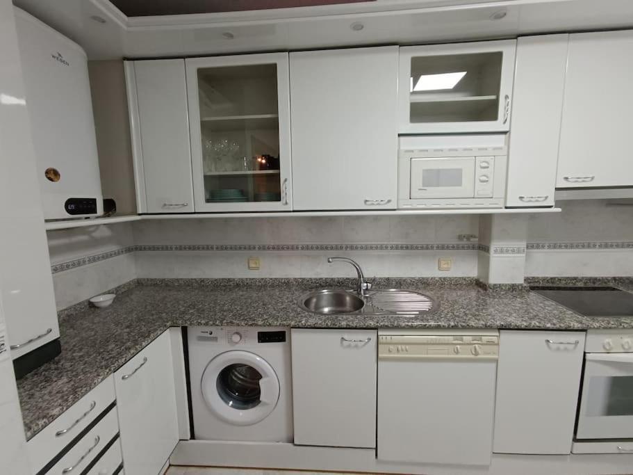 Piso Centro Evolucion Apartment Burgos Bagian luar foto
